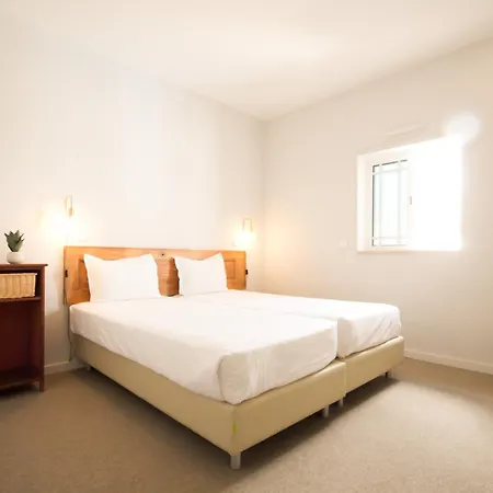 Ptm Downtown Hostel&suites אכסניה *