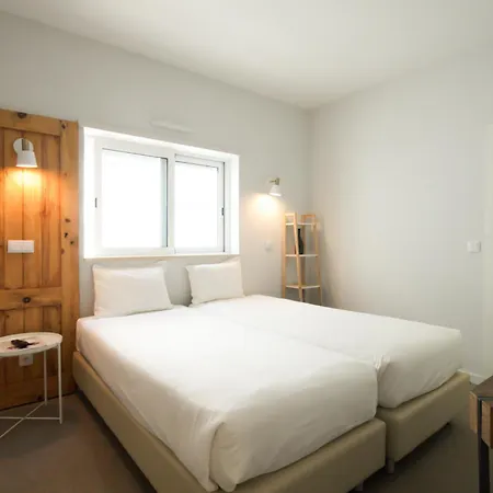 אכסניה Ptm Downtown Hostel&suites *