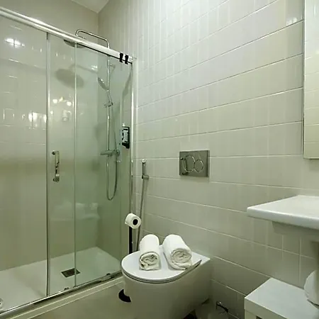 Ptm Downtown Hostel Portimao