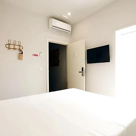 Ptm Downtown Hostel Portimao