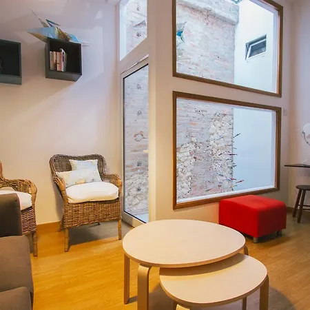 Ptm Downtown Hostel&suites אכסניה *