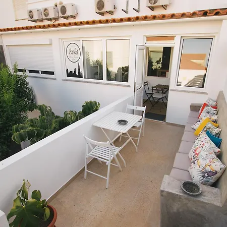 Ptm Downtown Hostel&suites