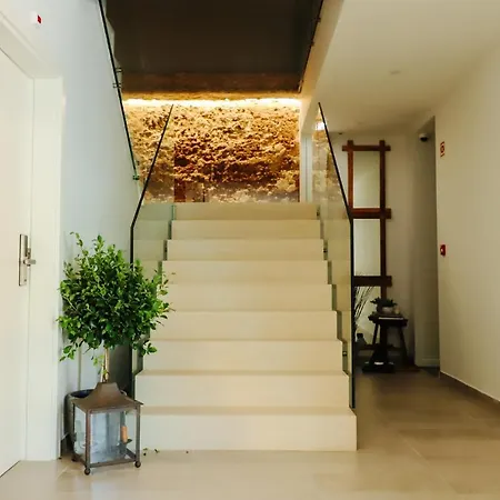 Ptm Downtown Hostel&suites * Портиман